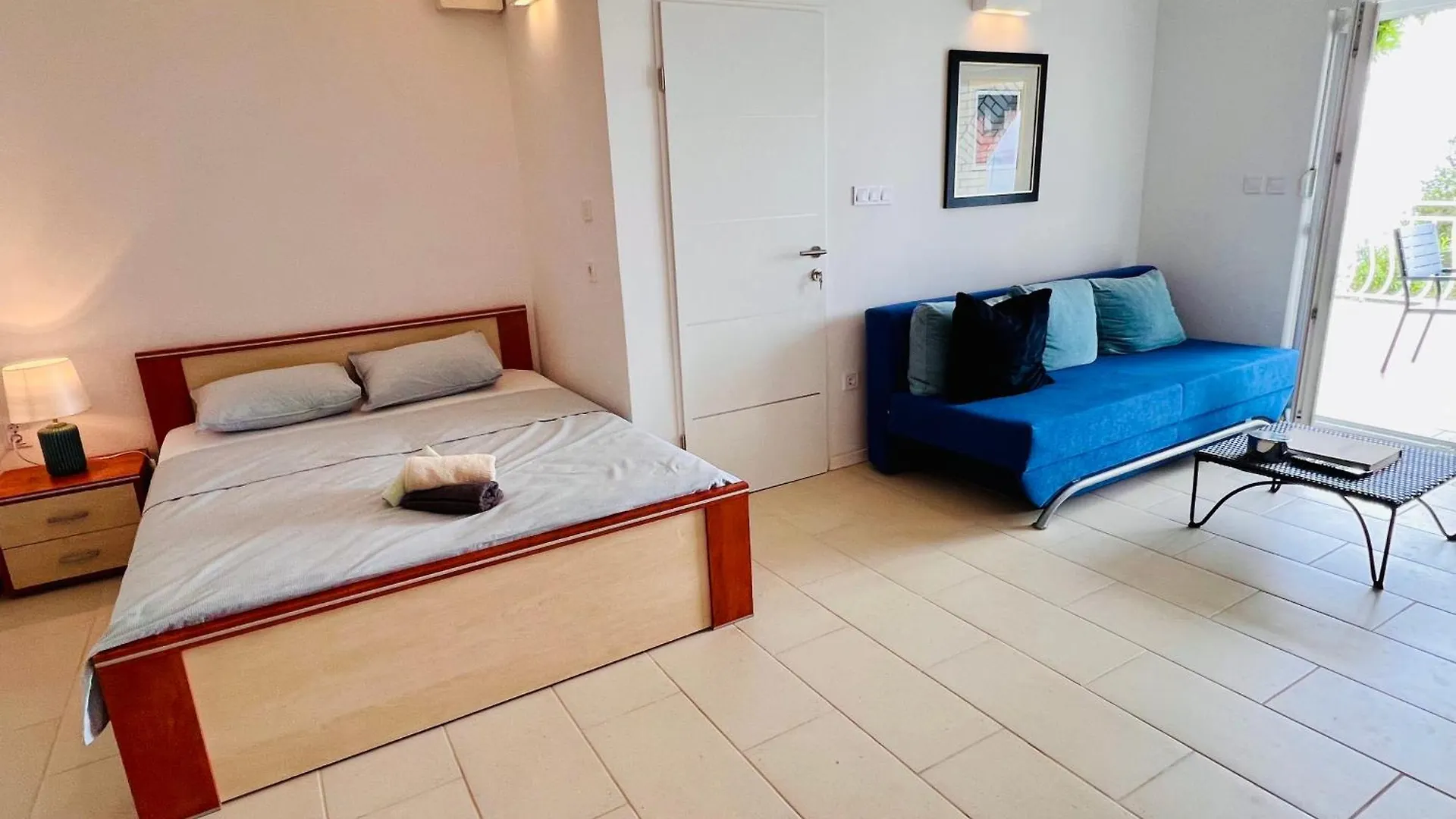 Sea Breeze Apartments Starigrad Paklenica