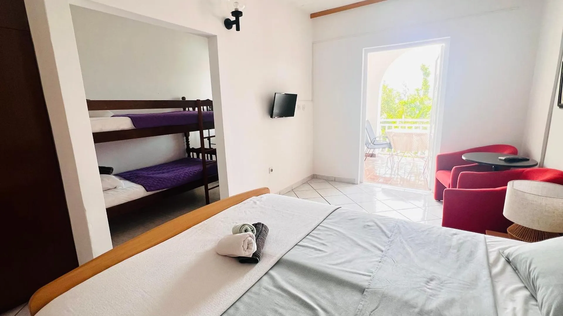 Sea Breeze Apartments Starigrad Paklenica
