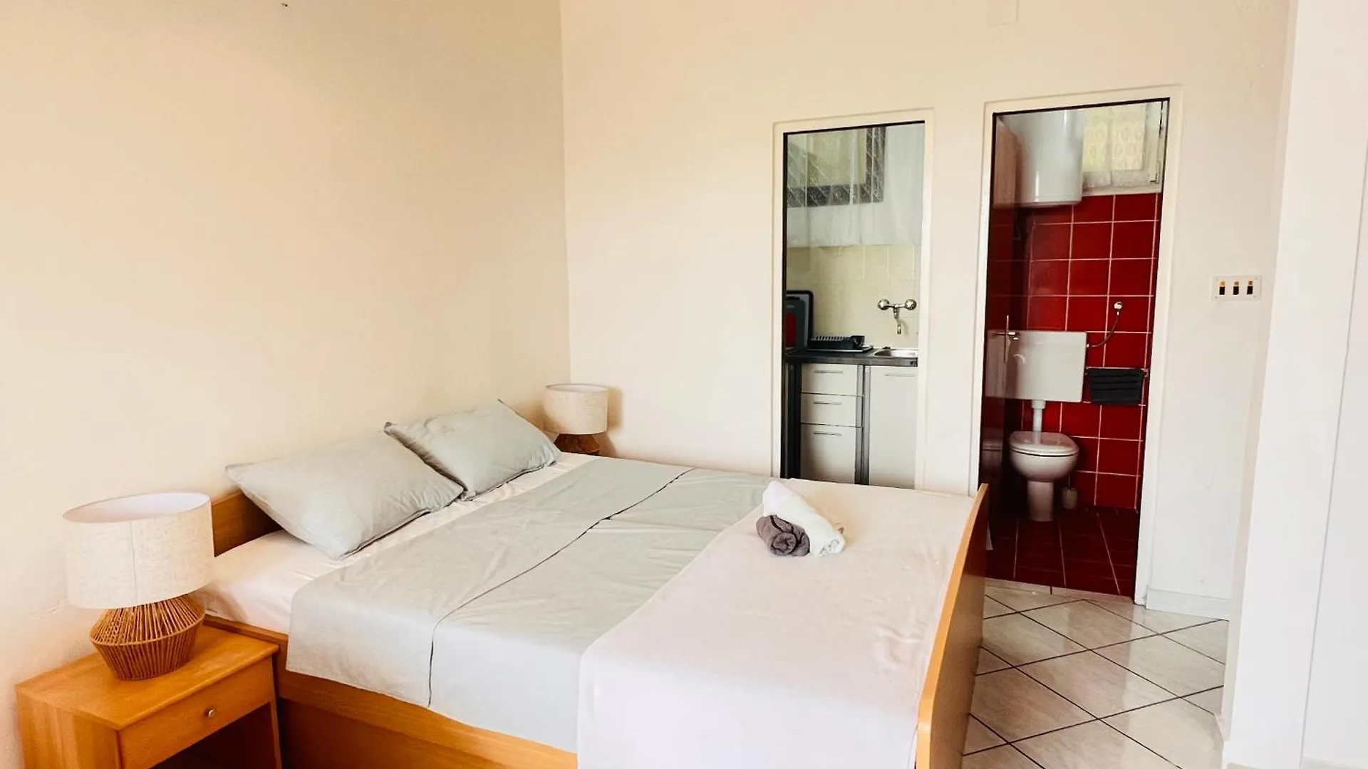 Sea Breeze Apartments Starigrad Paklenica Croatie
